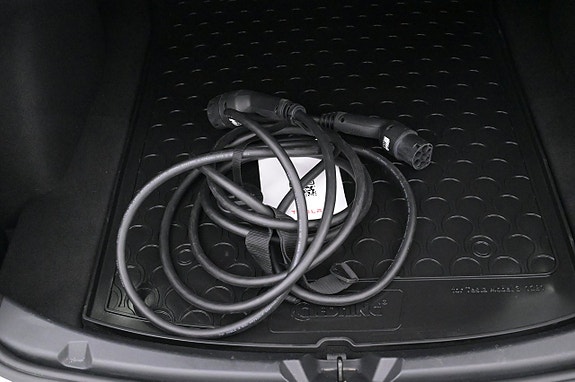 Tesla Model 3 24 of 27