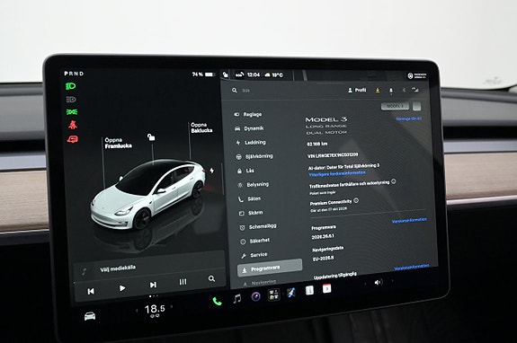 Tesla Model 3 13 of 27