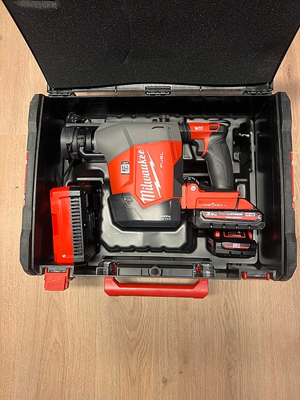 Product image 1 of 2