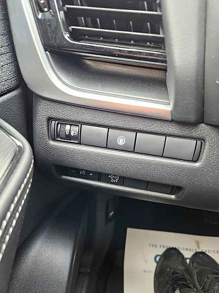 Nissan X-Trail 10 of 30