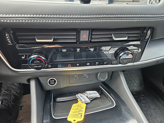 Nissan X-Trail 15 of 30