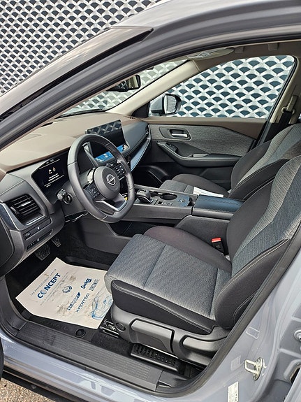 Nissan X-Trail 9 of 30