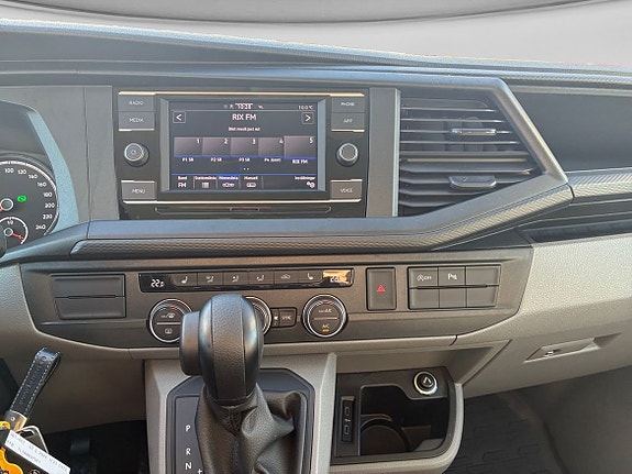 Volkswagen Caravelle 11 of 15