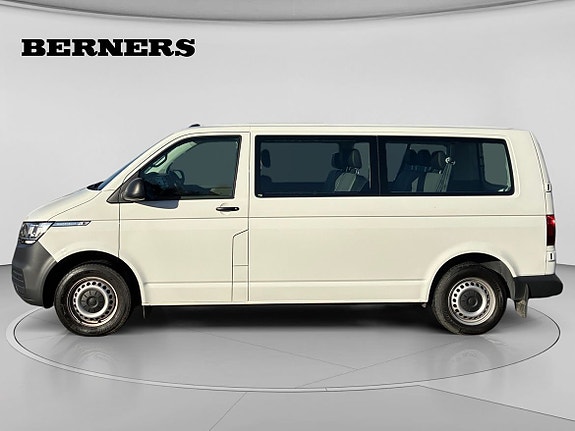 Volkswagen Caravelle 2 of 15