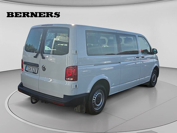 Volkswagen Caravelle 5 of 15