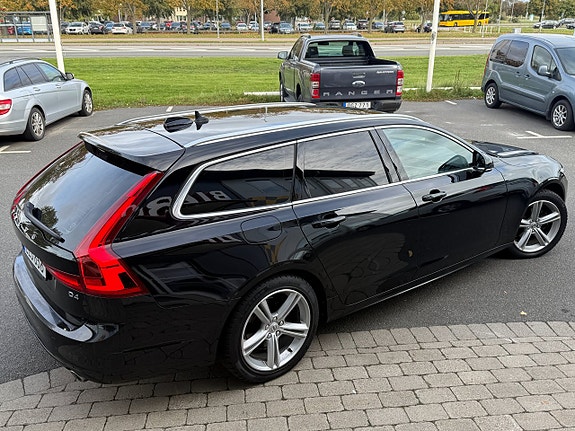 Volvo V90 4 of 16
