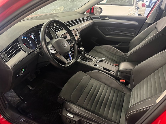 Volkswagen Passat 20 of 26