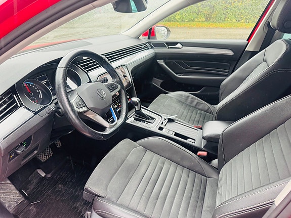 Volkswagen Passat 8 of 26
