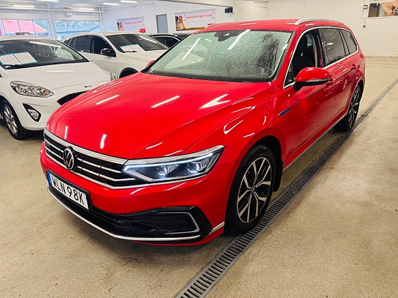 Volkswagen Passat 14 of 26
