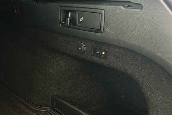 Volkswagen Passat 16 of 26