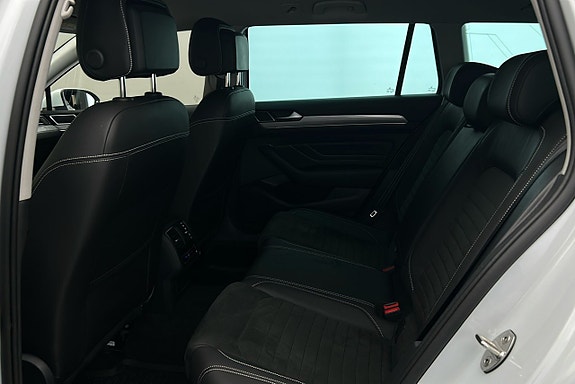 Volkswagen Passat 13 of 26