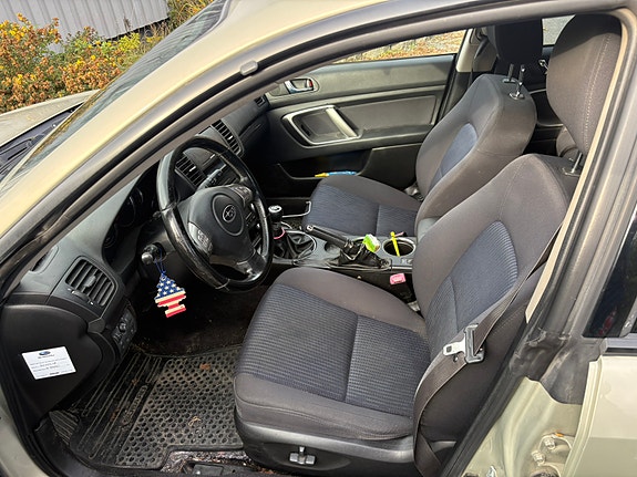 Subaru Outback 6 of 9