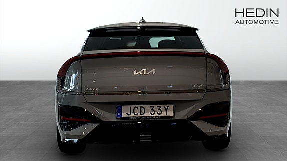 Kia EV6 7 of 13