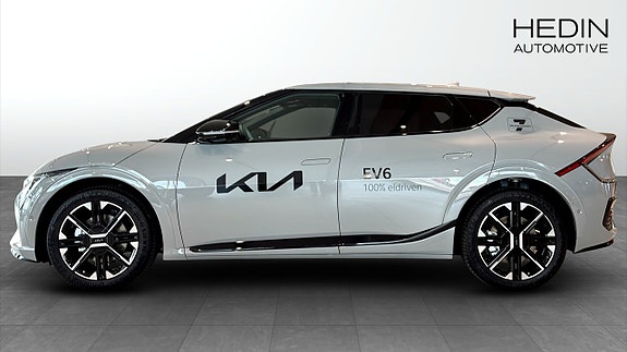 Kia EV6 6 of 13