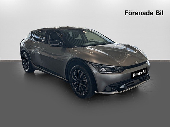 Kia EV6 3 of 14