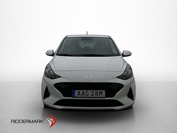 Hyundai i10 2 of 29