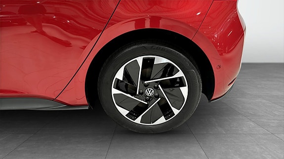 Volkswagen ID.3 6 of 12