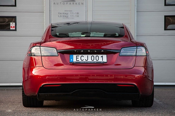 Tesla Model S 5 of 20