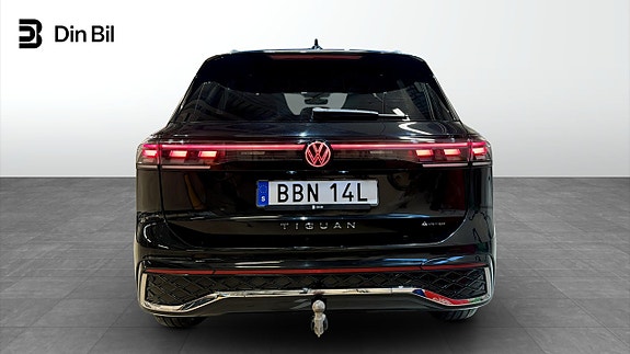 Volkswagen Tiguan 5 of 23