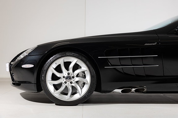 Mercedes-Benz SLR McLaren 4 of 20