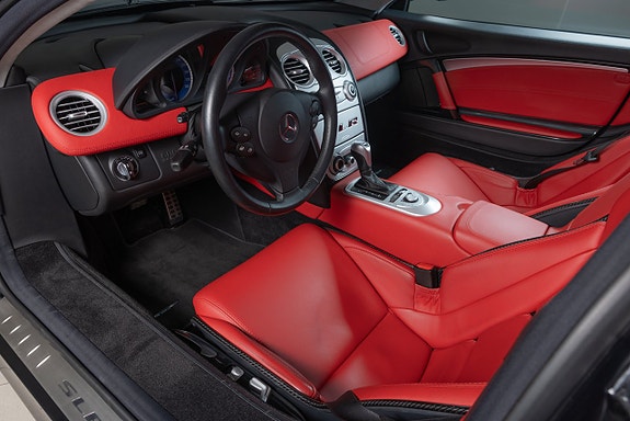 Mercedes-Benz SLR McLaren 9 of 20