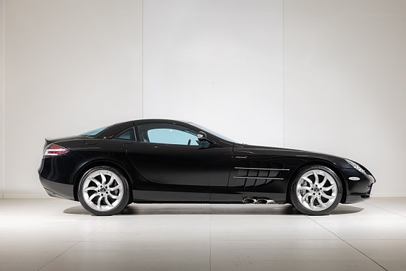 Mercedes-Benz SLR McLaren 17 of 20