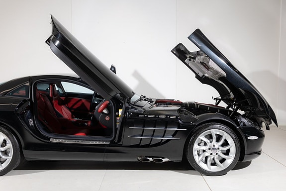 Mercedes-Benz SLR McLaren 16 of 20