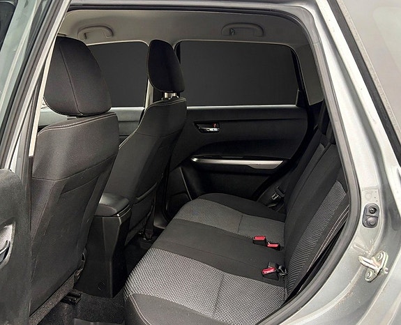 Suzuki Vitara 3 of 4