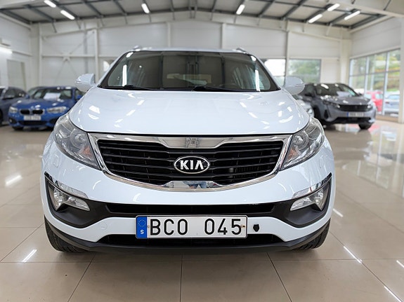 Kia Sportage 2 of 18