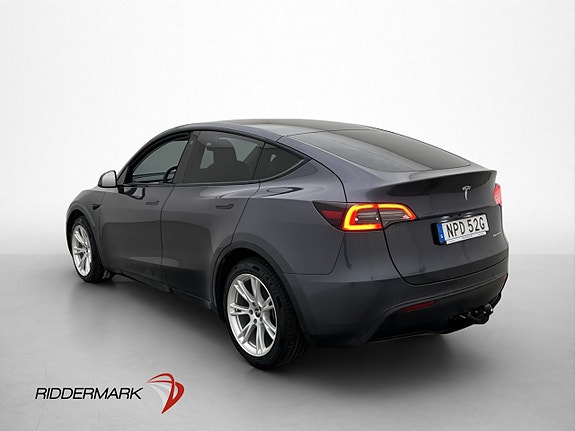 Tesla Model Y 6 of 30
