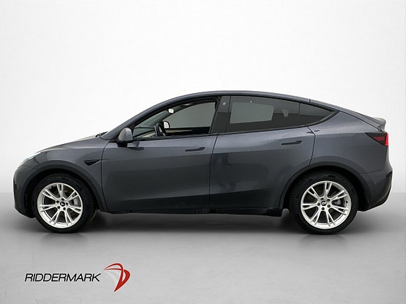 Tesla Model Y 5 of 30