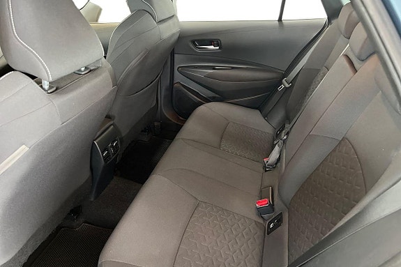 Toyota Corolla 12 of 21