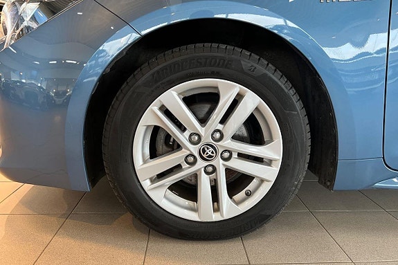 Toyota Corolla 16 of 21
