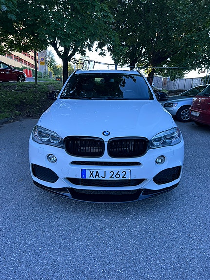 BMW X5 4 of 11