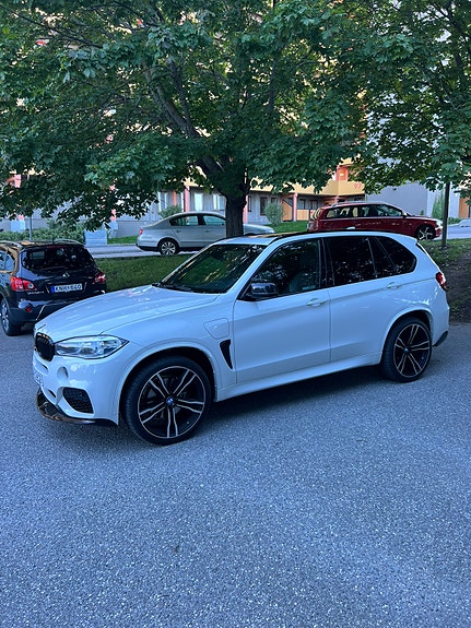 BMW X5 2 of 11