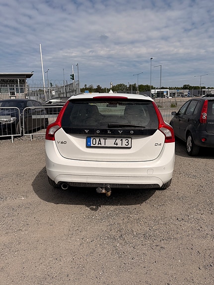 Volvo V60 5 of 9