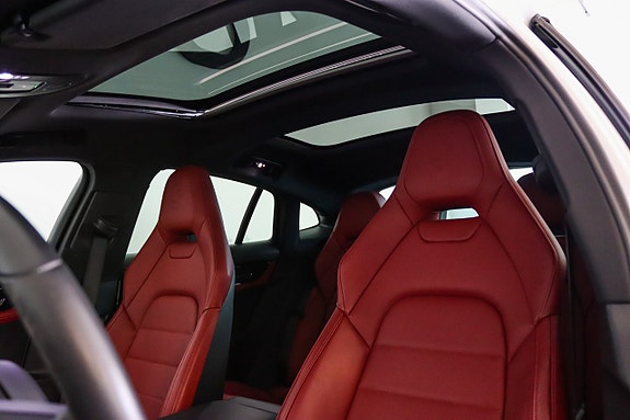 Porsche Panamera 4S 8 of 30