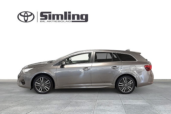 Toyota Avensis 4 of 11