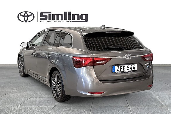 Toyota Avensis 3 of 11