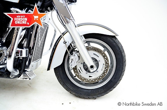 Kawasaki Vulcan VN2000 6 of 10