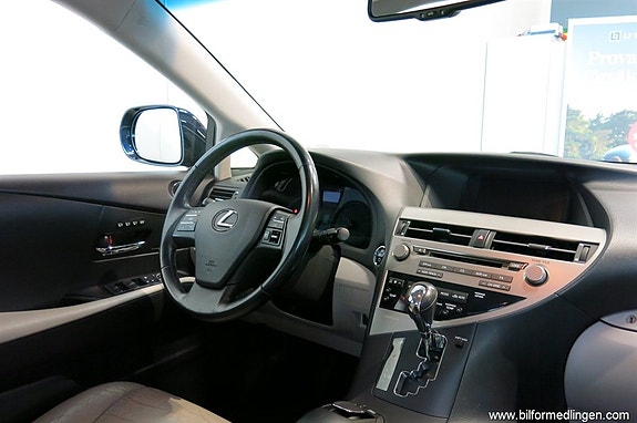 Lexus RX450h 9 of 20