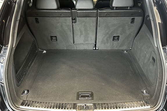 Porsche Cayenne 12 of 20