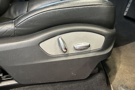 Porsche Cayenne 18 of 20