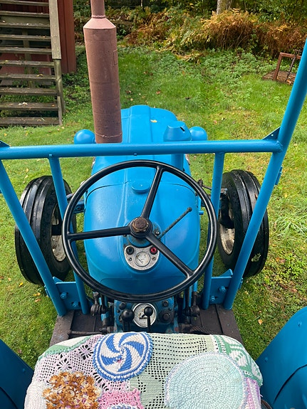 Ford Fordson Dexta 5 of 6