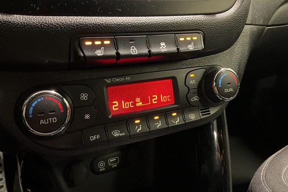 Kia Ceed 25 of 30