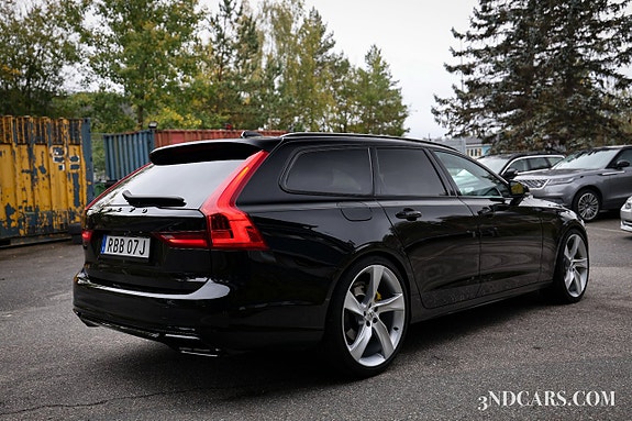 Volvo V90 4 of 19