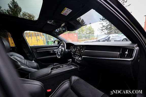Volvo V90 17 of 19