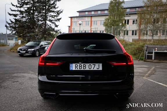 Volvo V90 5 of 19