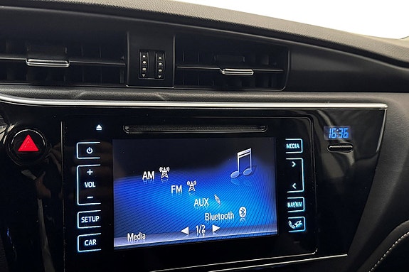 Toyota Auris 23 of 29