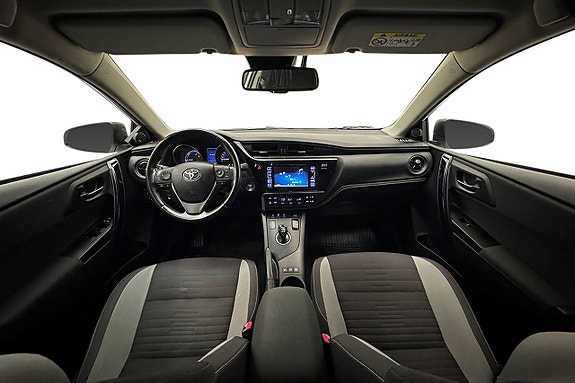 Toyota Auris 16 of 29